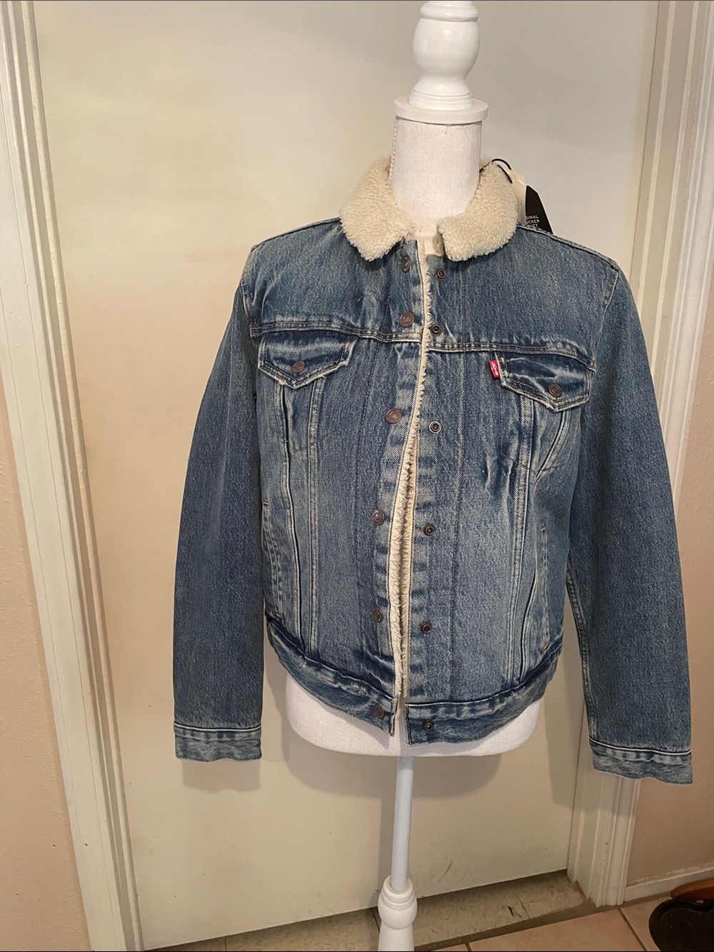 “Levi's” Blue Denim Jacket with Cream Sherpa Collar and Lining!